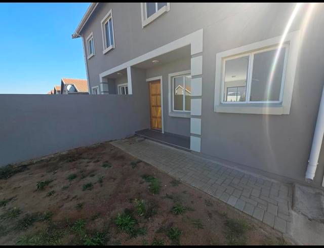 2 BEDROOM DUPLEX FOR SALE IN BUHLE PARK